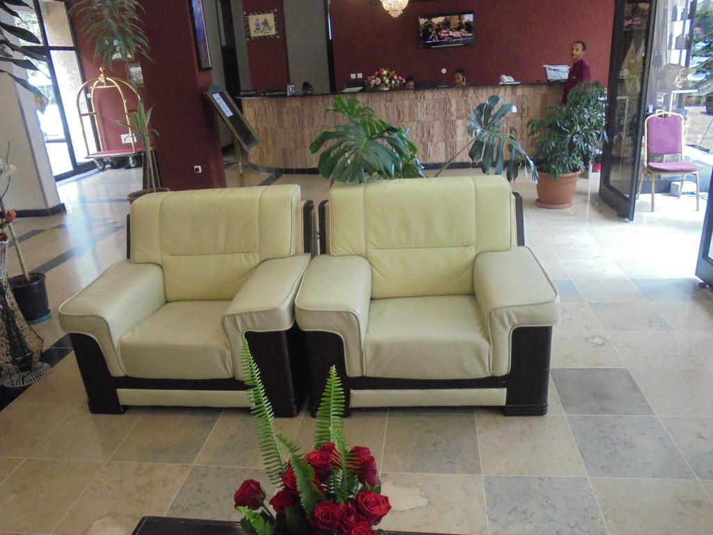 Soramba Hotel Business Plc Addis Ababa Exteriör bild