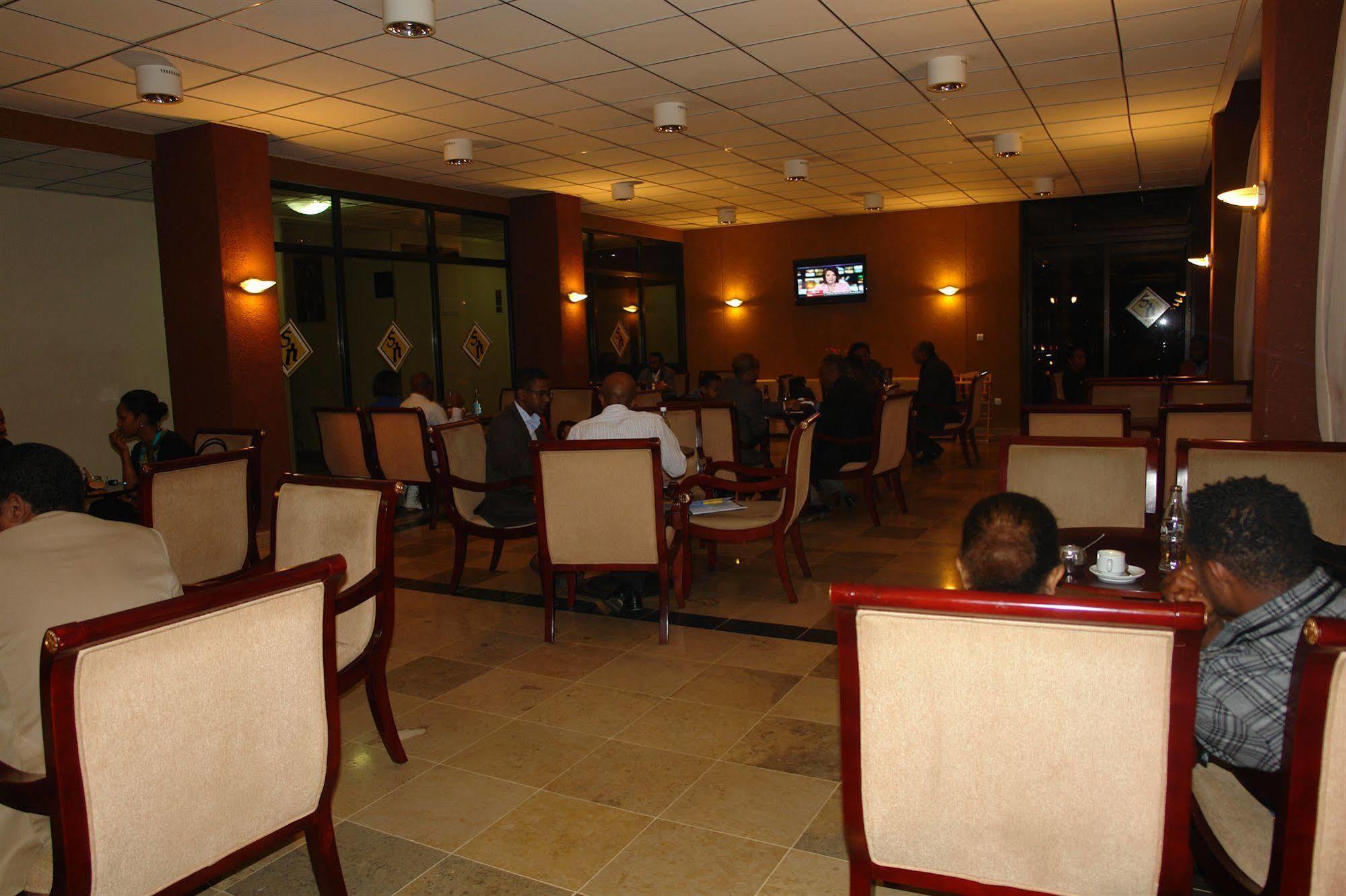 Soramba Hotel Business Plc Addis Ababa Exteriör bild
